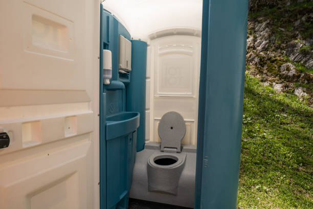 Best Emergency porta potty rental  in Summit, WA